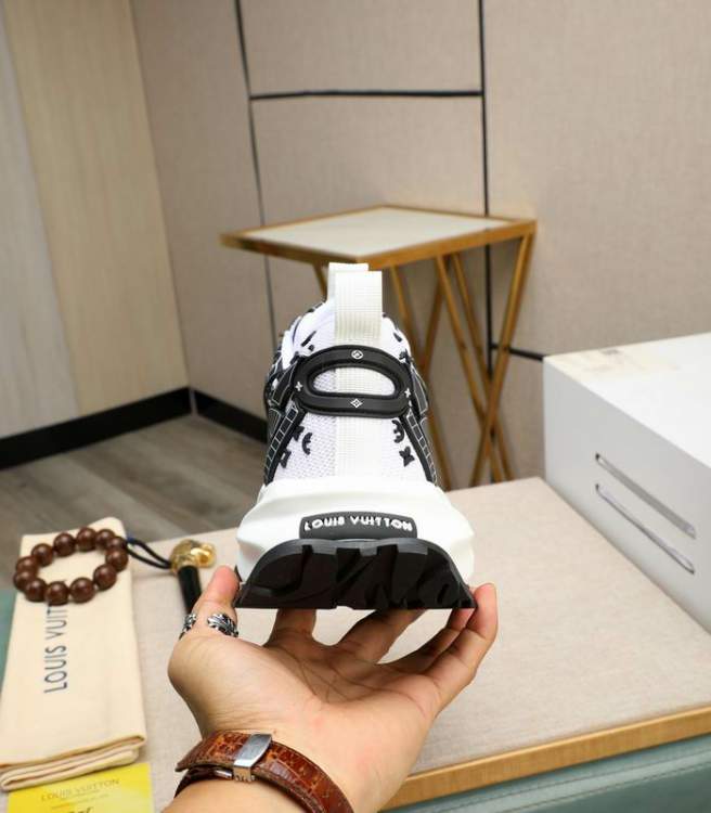 Picture of Louis Vuitton Shoes _SKULVsz38-44mnf080117258